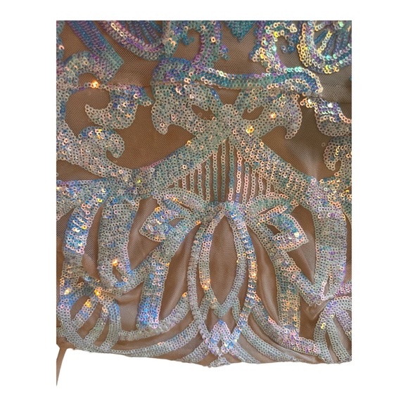 Lucy in the Sky Starstruck Strappy Dress in Nude Iridescence. Size XS. - Picture 10 of 12